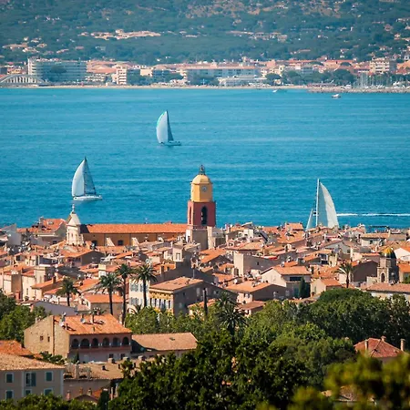 Appartement Nouveau 2+2 Renove Tropez *