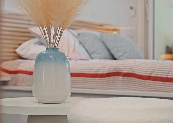 Casa Laura -parking - Pool Apartment